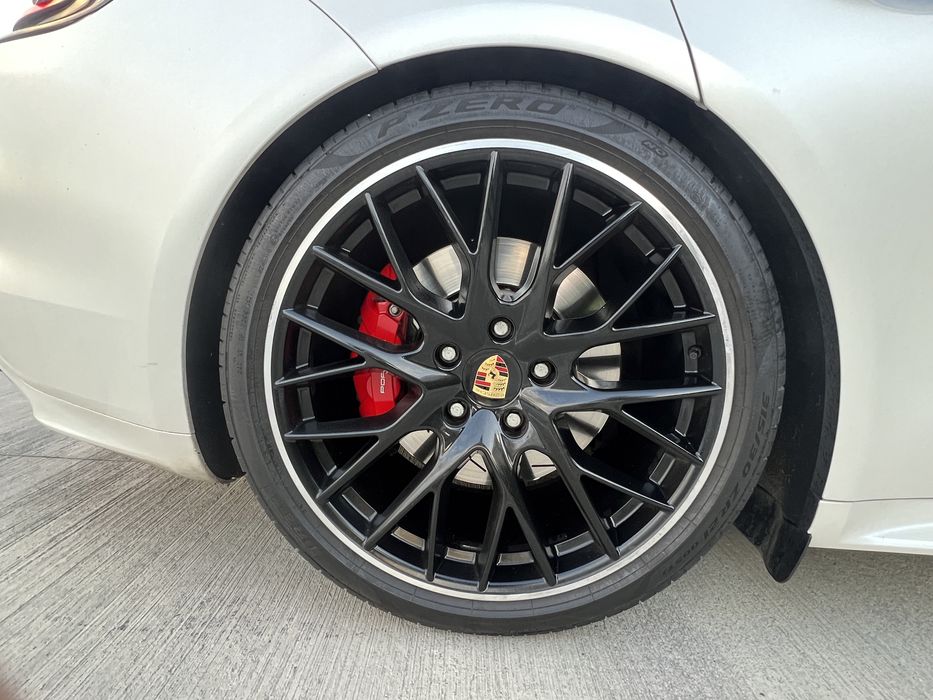 Porsche Panamera turbo