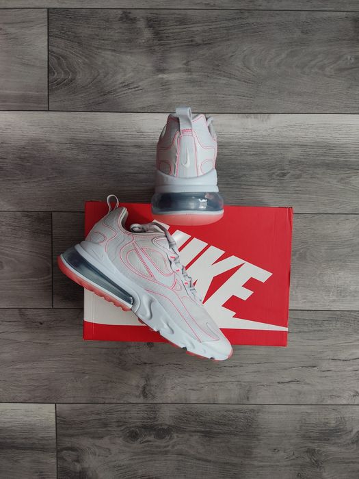 Nike Air Max 270 React