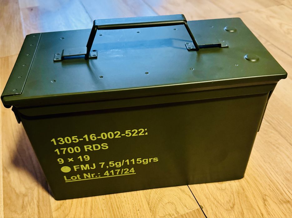 Vand cutie impermeabila pentru munitie