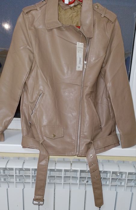 42размер көйлек, куртка сатылады