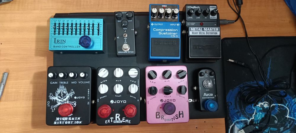 Педали эффектов для электрогитары/бас гитары