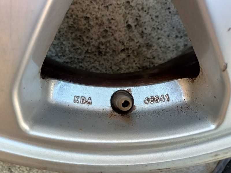 Продам оригинальные легкосплавные диски "Enzo"