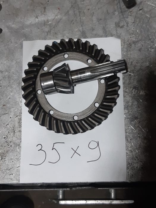 Продам запчасти на  мотоцикл Урал  и  Днепр.