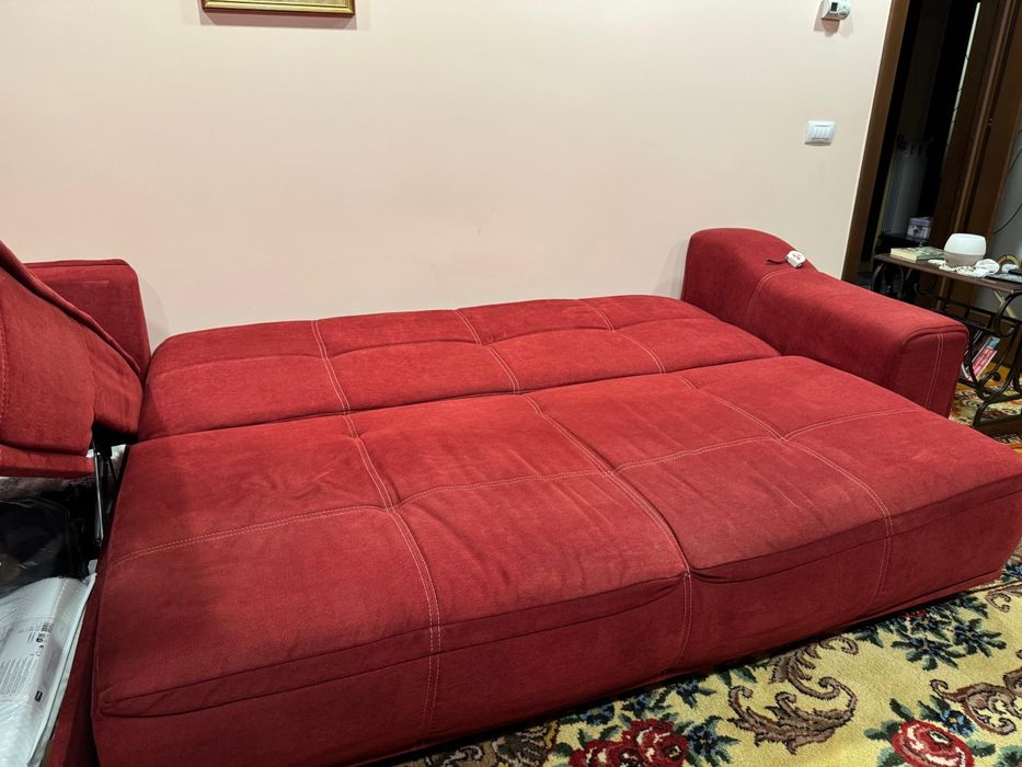 Canapea extensibila cu lada depozitare