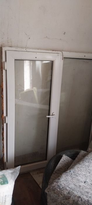 Пластик терезе сатылады бу