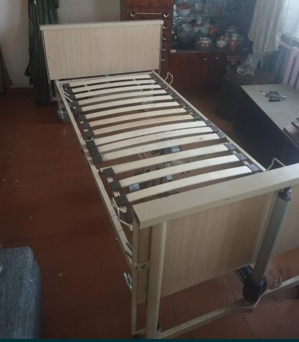 Продам  кровать для больных