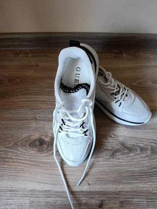 Дамски обувки Guess