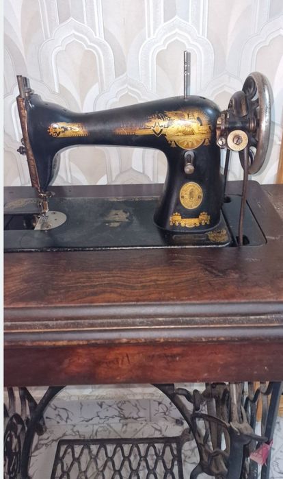 Mașină de cusut Zelmer.