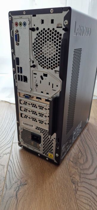 Desktop Lenovo Ideacentre i5-7400 3.00GHz - 1TB