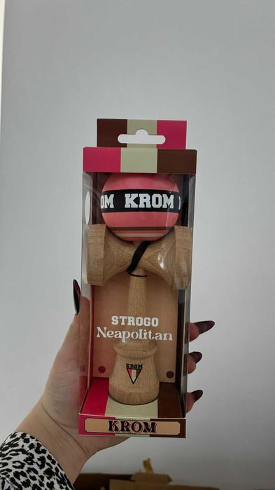 Kendama KROM - Strogo Neapolitan