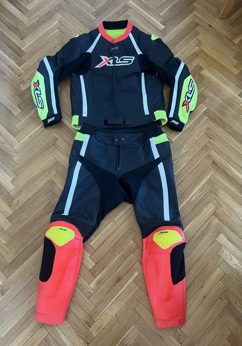 Кожен екип от две части XLS