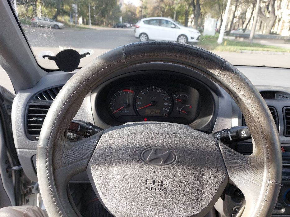 Vând Hyundai Accent 1.4 mpi