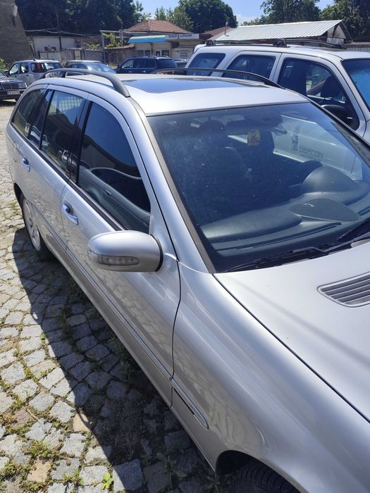 Mercedes-Benz, C270