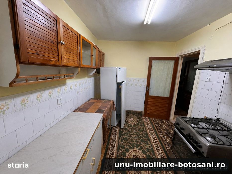 Apartament 3 Camere – Etaj 1 – Zonă Centrală, Pe Bulevard – Botoșani