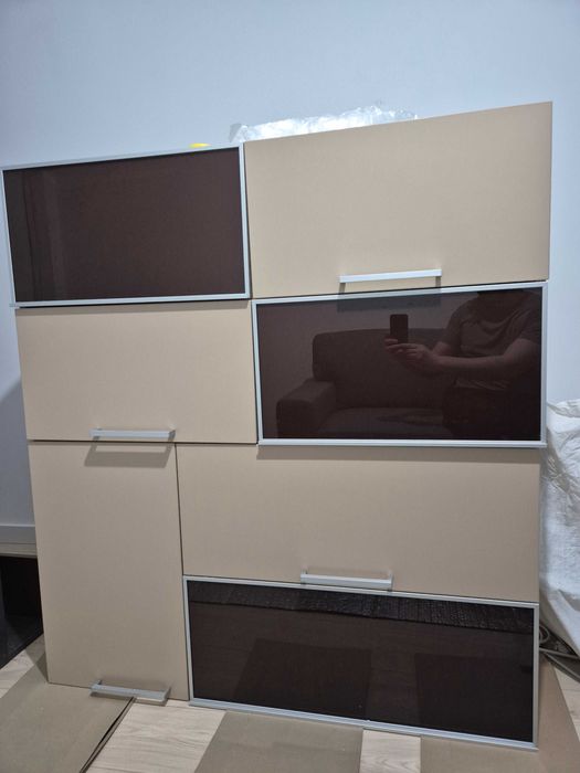 Vand 2 corpuri suspendate pentru bucatarie