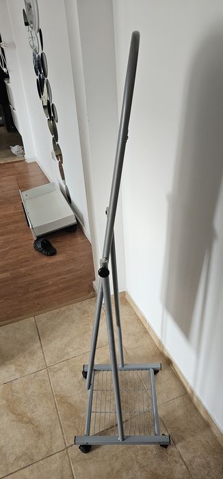 Oglinda pe roti reglabila