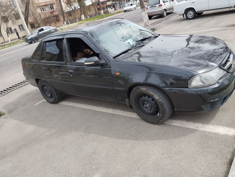 Nexia 2 2009 sotiladi