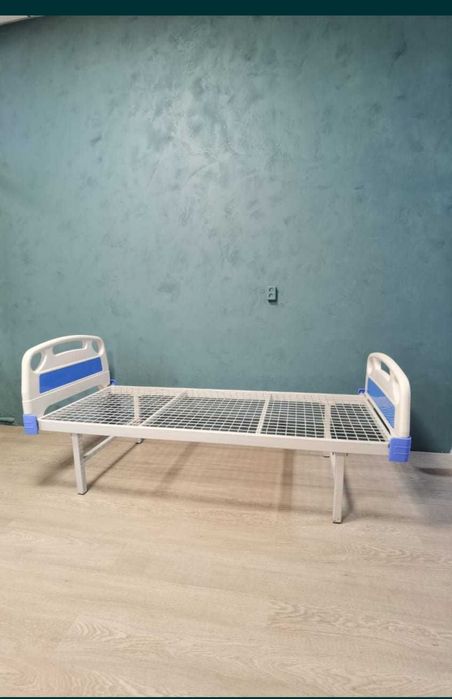 Металлическая кровать