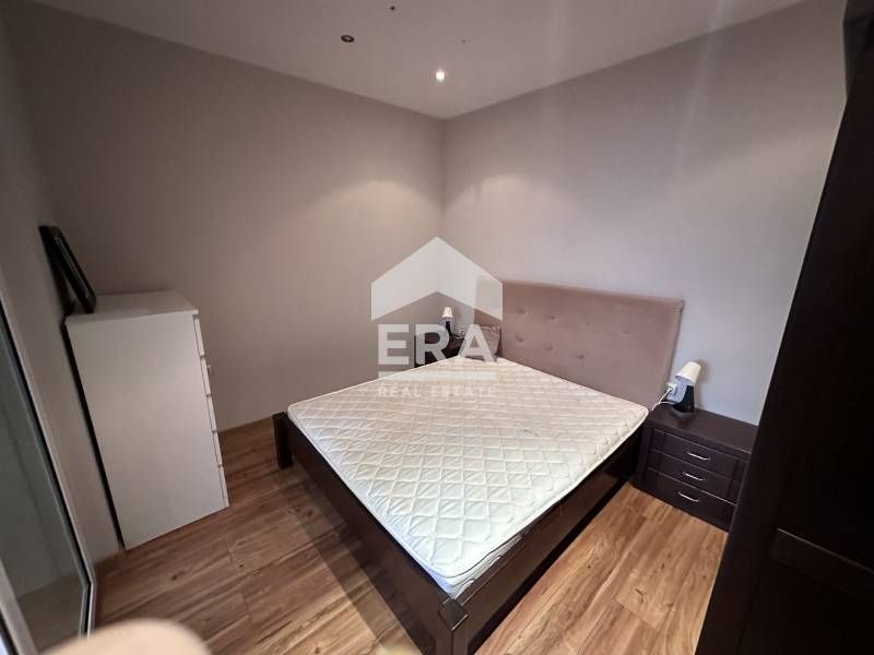 Дава се под наем Двустаен апартамент в Варна, Център - 60 кв.м за 698.19 € - Снимка #4