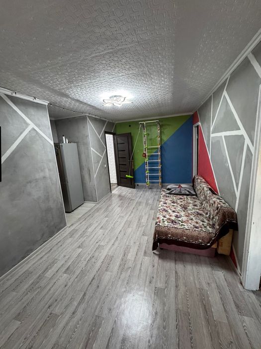 Продаю 3 комн. Квартиру в майкудуке, 12 мкр