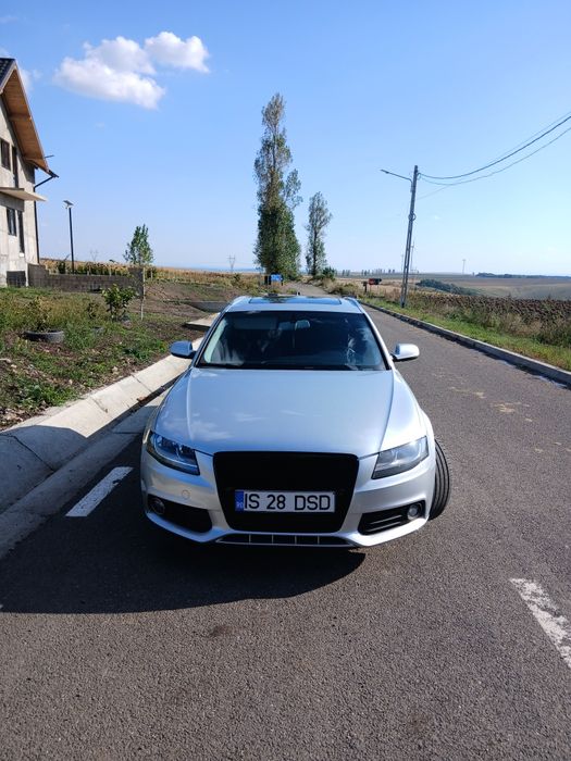 Audi a4 b8 2009 .