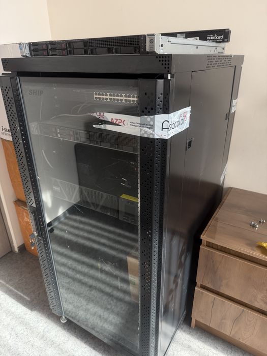 Срочно продам сервер Сервер HPE Proliant DL360 Gen9 (G9) 8*2,5")