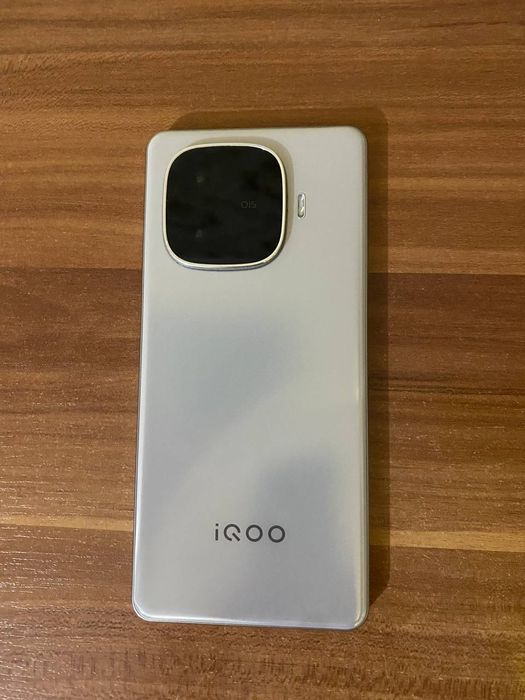 iqoo z9 turbo+ 256/12+12