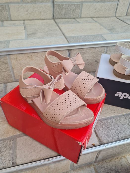 Сандали за момиче 28 номер