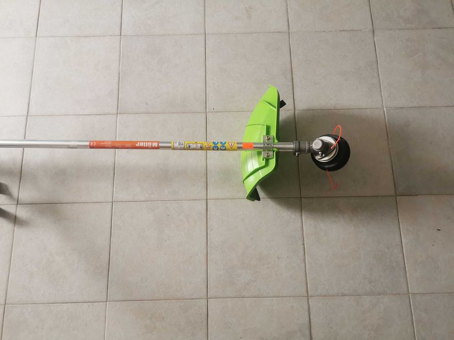 КАТО НОВ -  бензинов Мототример Moller 1.85KW