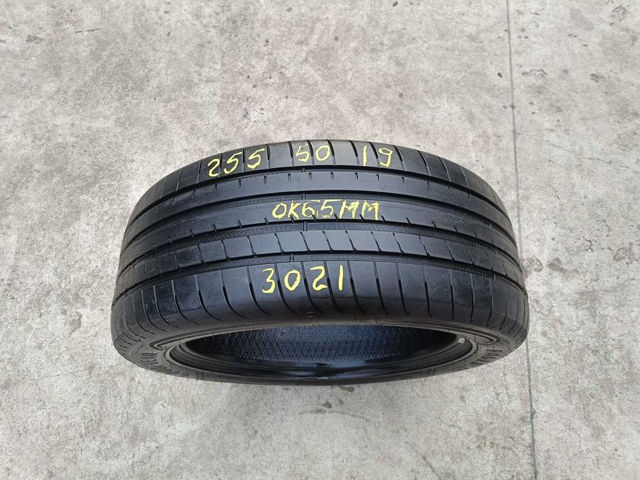 O anvelopa de vara 255 50 19 goodyear asymmetric 3 dot 3021