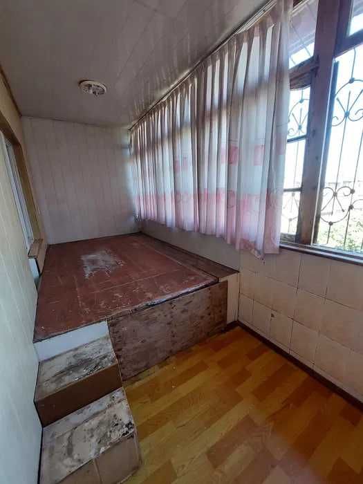 Каракамыш2/5  4комнатная 4/5/5   84м2     Срочно продаётся !!!