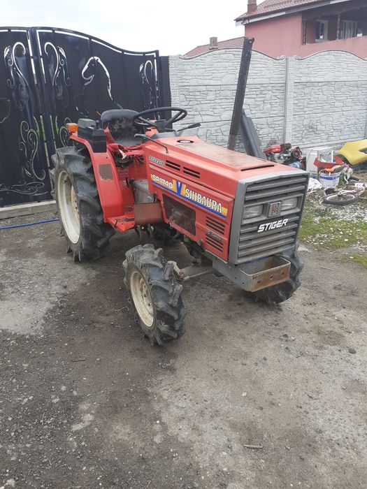 Vând tractor 4x4 18 cai