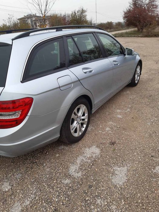 Mercedec -Benz C 220