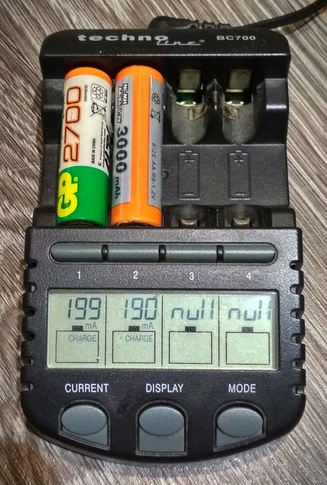 Зарядное устройство technoline bc-700