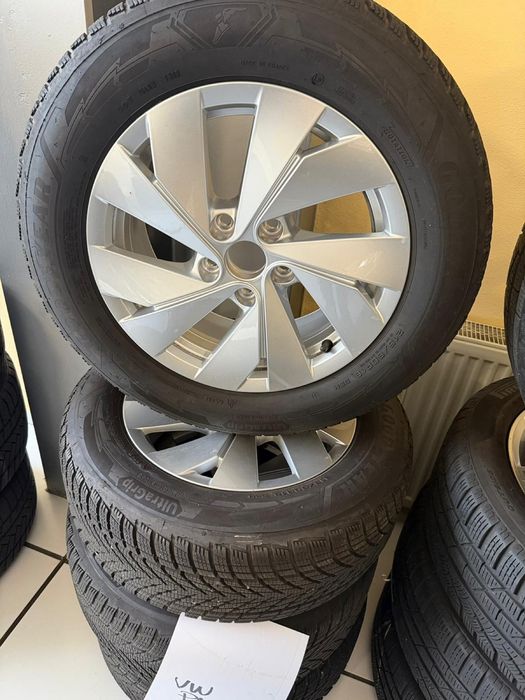 Jante originale  vw golf 16”+anvelope 205.55.16 Continental iarna NOI