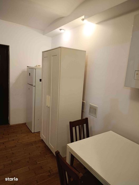 Garsoniera, 27mp, la casa, in Andrei Muresanu.