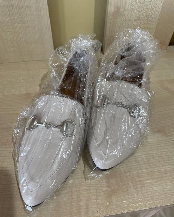 Женская обувь новая