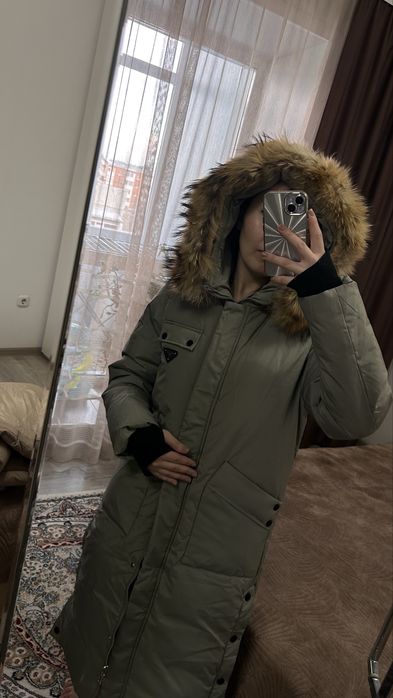 Продам зимний пуховик