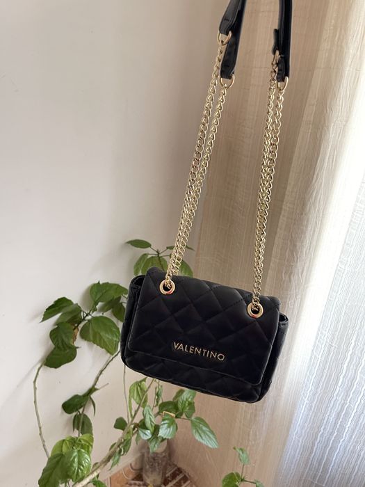 Vand geanta Valentino