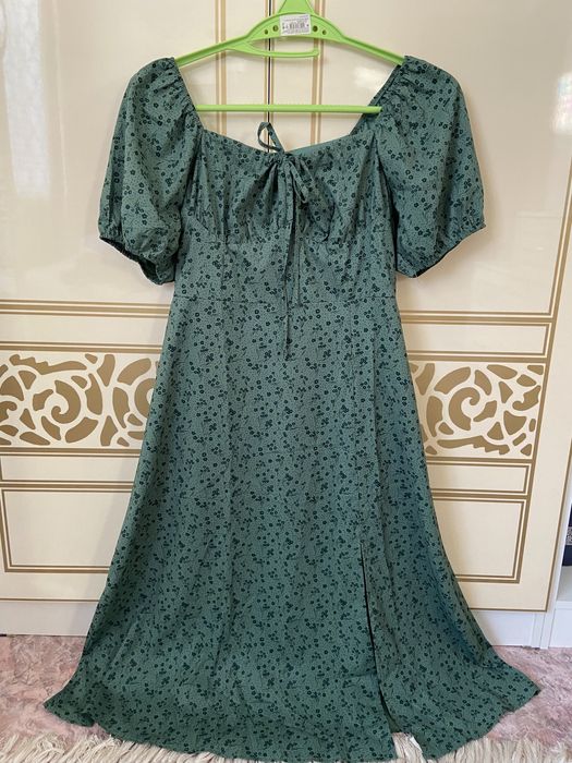 Новое зеленое платье