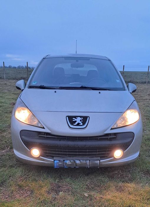 Peugeot 207 1.6 HDI 90к.с