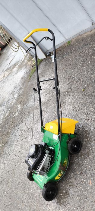 Бензинова косачка