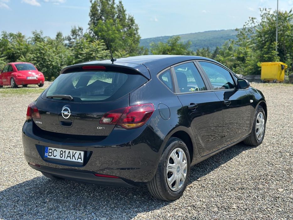 Vand/Schimb cu ATV Opel Astra J