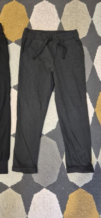 Pantaloni subțiri de primăvară-vară H&M mărimea 122