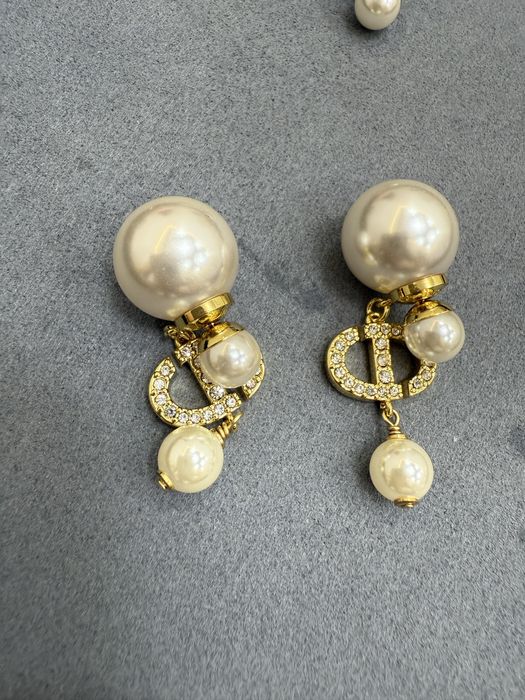 Серьги и брошь Dior с упаковкой