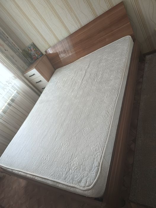 Продам кровать 200/160