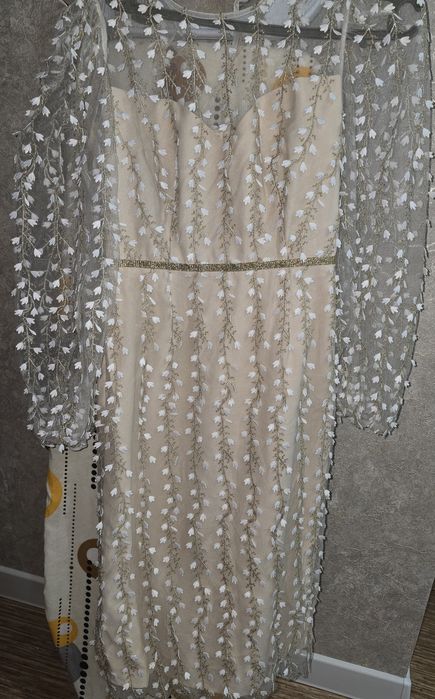 Платье нарядное вечернее