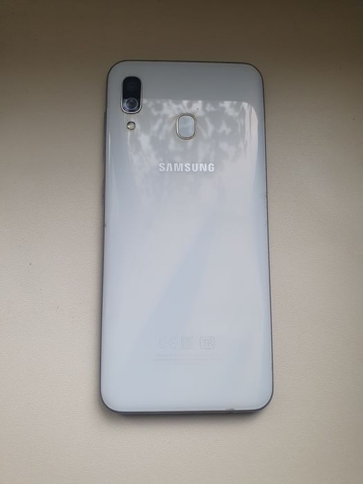 Samsung Galaxy A30
