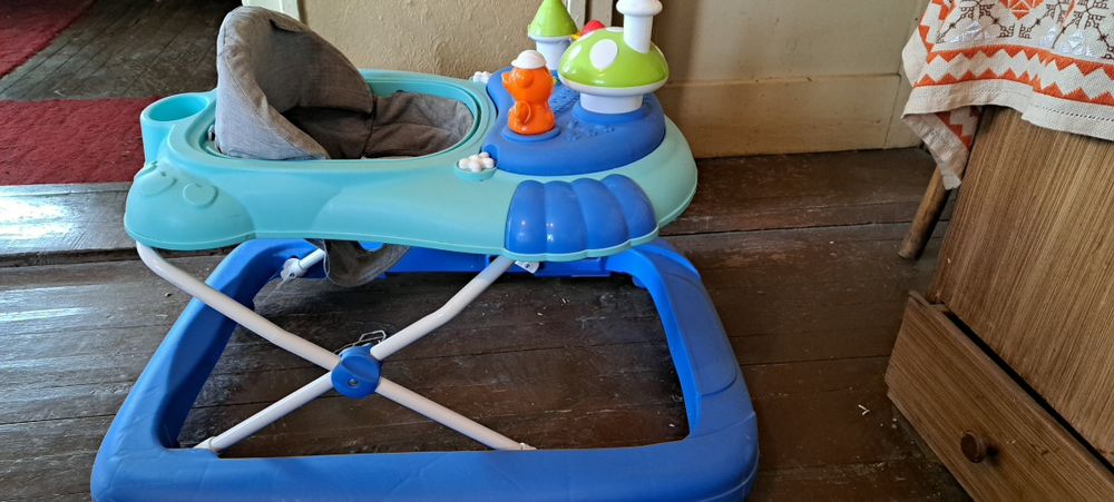 Проходалка и Уокър