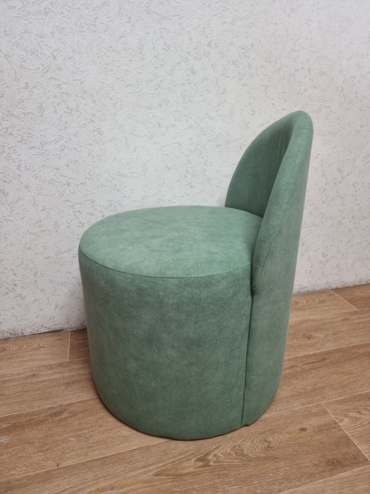 Диваны для офиса , для магазина